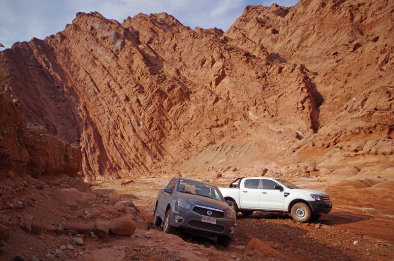 Illustration for article titled It Was Dumb To Drive Into A Desert Race With Crappy Rentals, I Now Know
